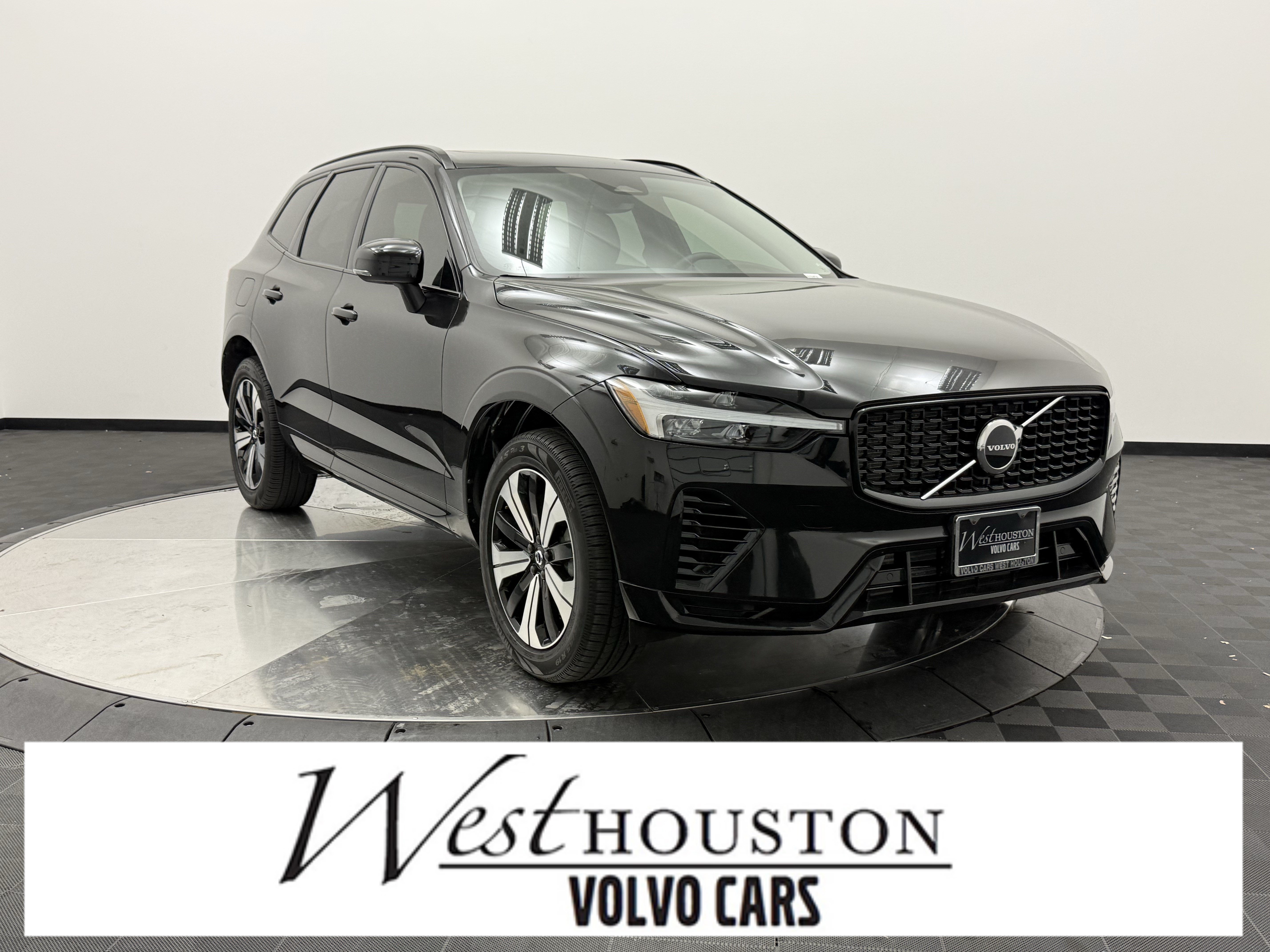 Certified 2025 Volvo XC60 T8 Core w/ Protection Package Premier AWD/4WD image 1