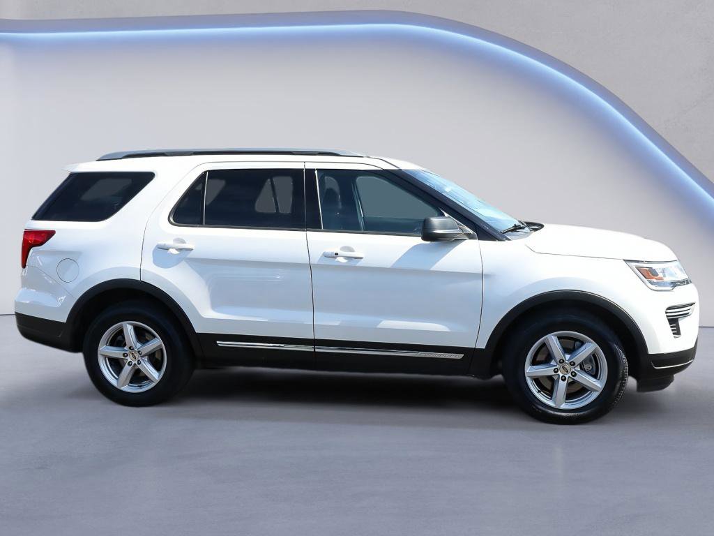 Used 2018 Ford Explorer XLT FWD image 7