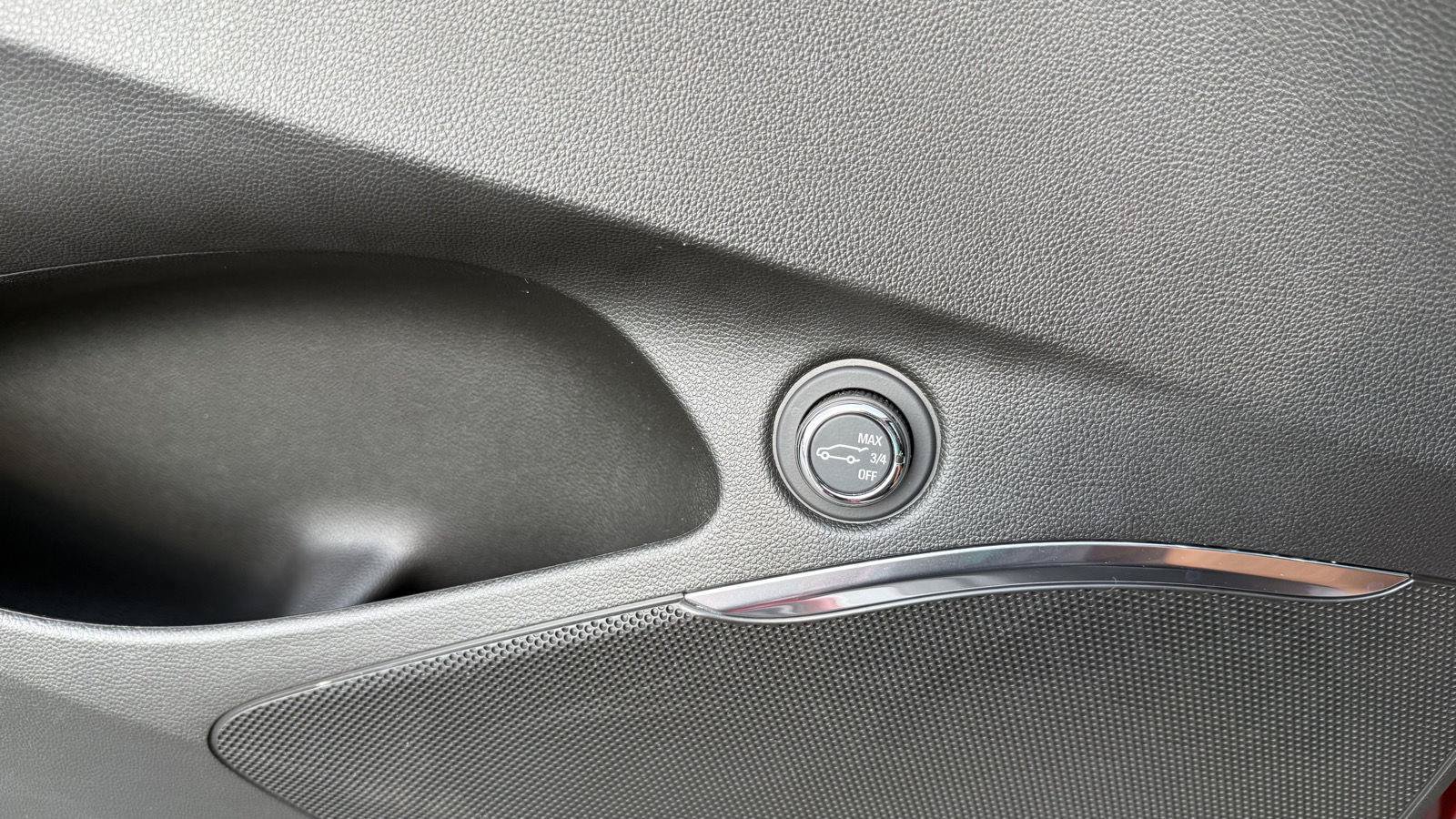 Used 2023 Buick Enclave Essence w/ Experience Buick Package FWD image 39