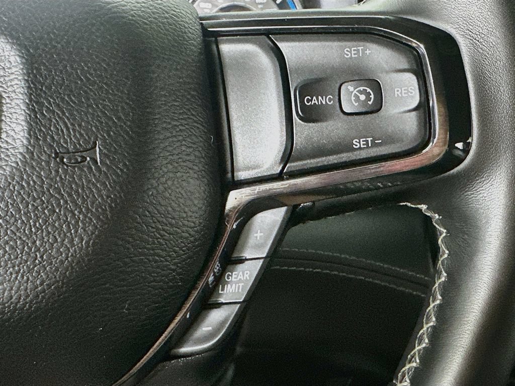 Used 2022 RAM 1500 Limited w/ Body-Colour Bumper Group AWD/4WD image 24