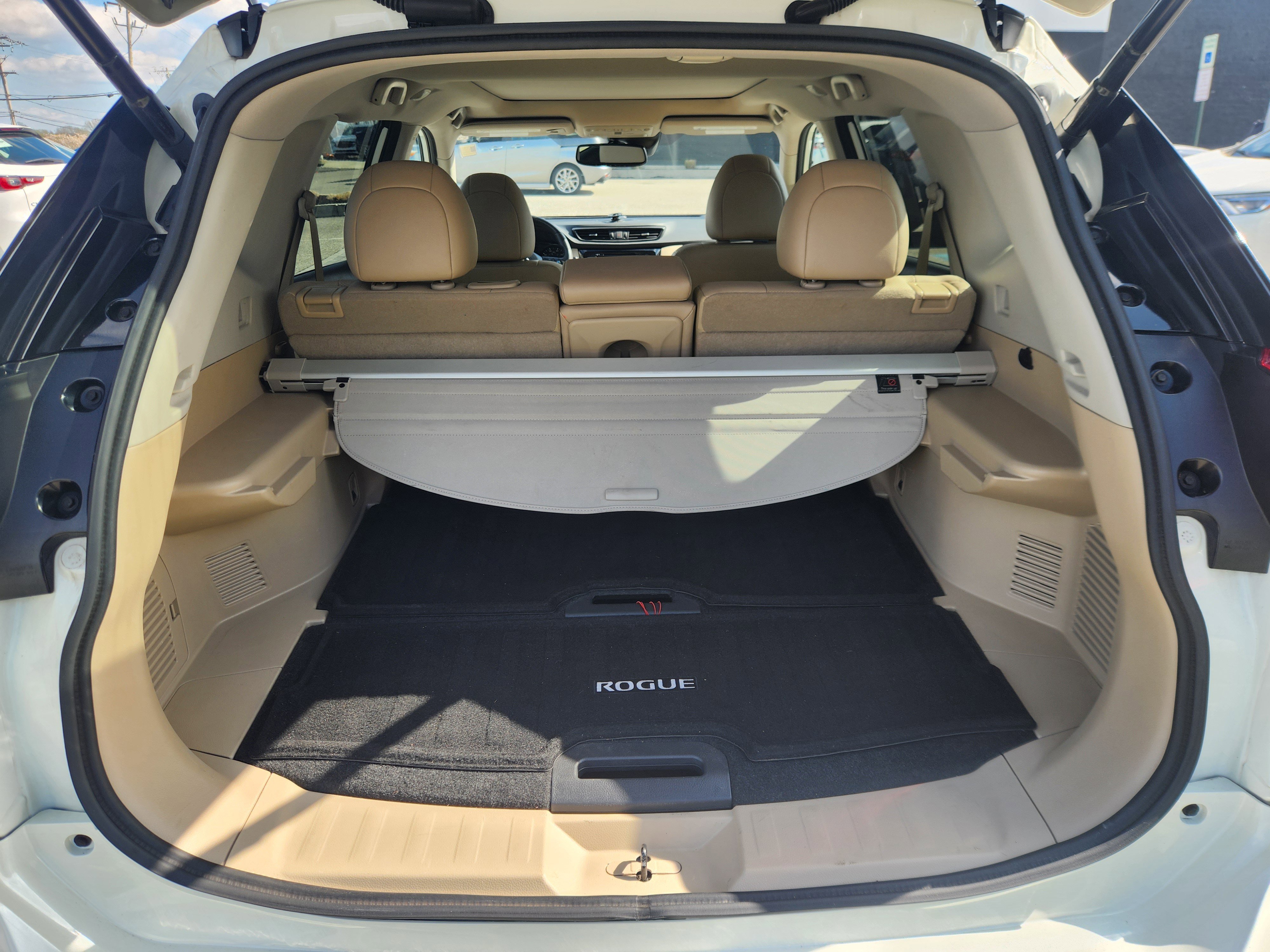 Used 2020 Nissan Rogue SL w/ Premium Package image 20