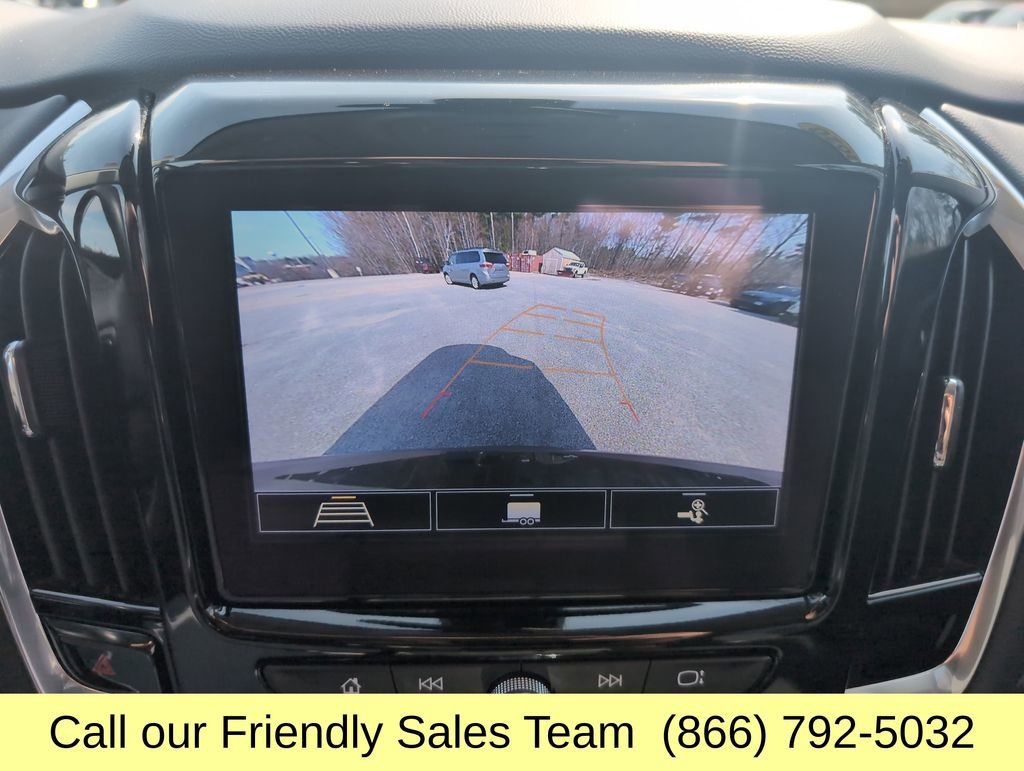 Used 2020 Chevrolet Traverse LT w/ Driver Confidence II Package image 19