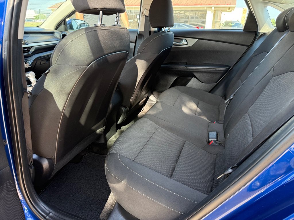 Used 2021 Kia Forte LXS FWD image 14