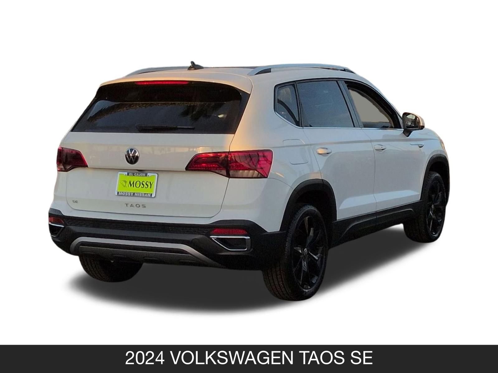 Used 2024 Volkswagen Taos SE image 9