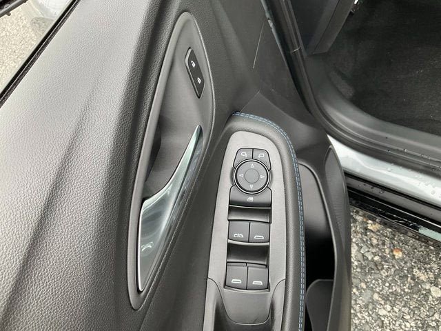 New 2026 Buick Encore GX Sport Touring w/ Advanced Technology Package FWD image 5