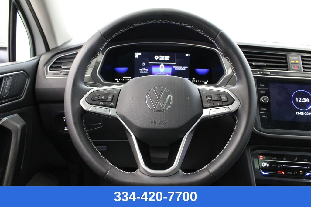 Certified 2023 Volkswagen Tiguan SE w/ Panoramic Sunroof Package image 22