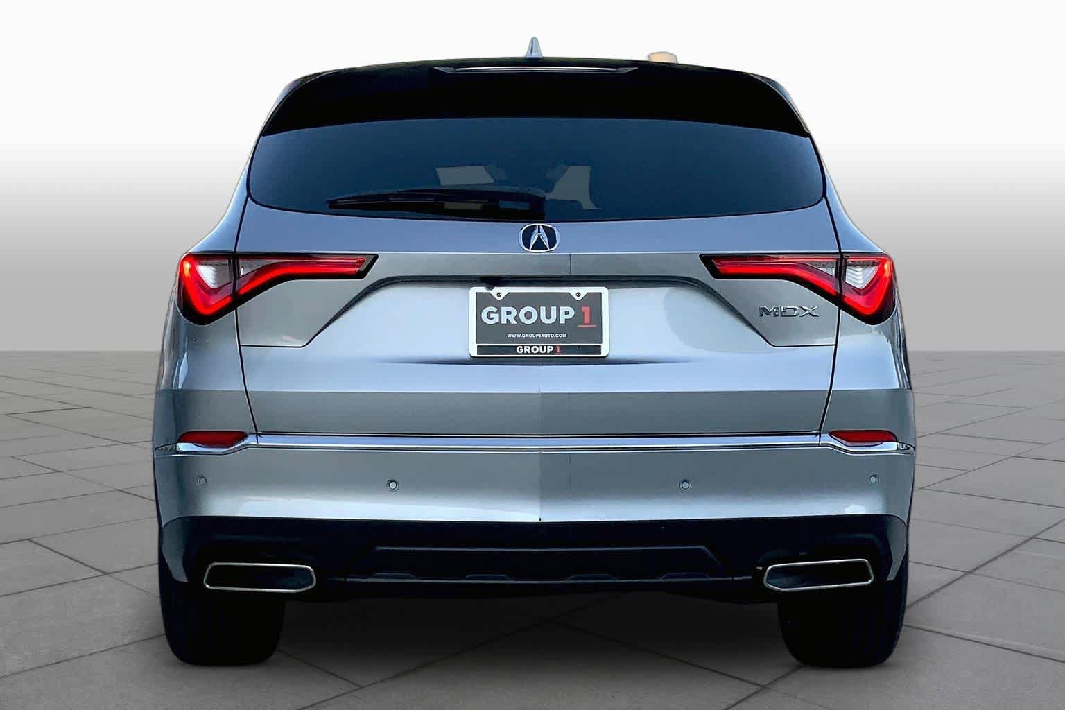 Used 2024 Acura MDX w/ Technology Package FWD image 5