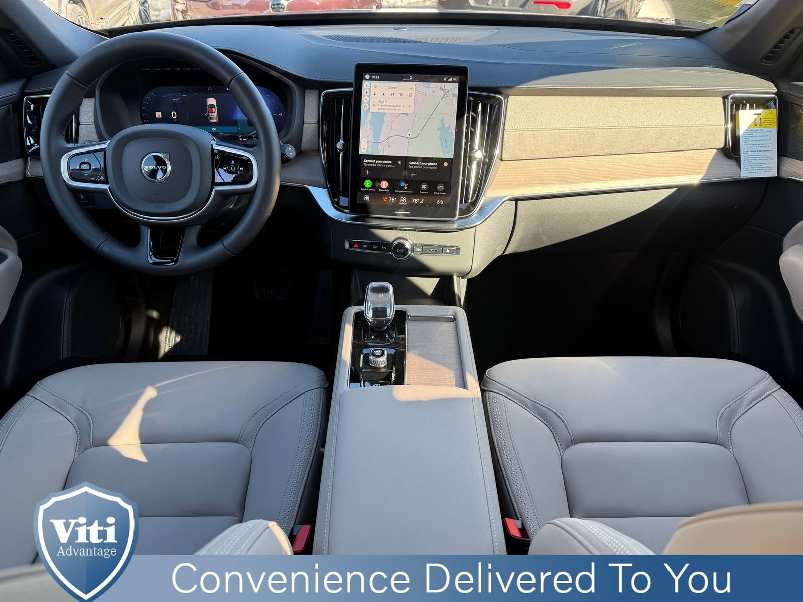 New 2026 Volvo XC90 T8 Plus w/ Protection Package Premier image 2