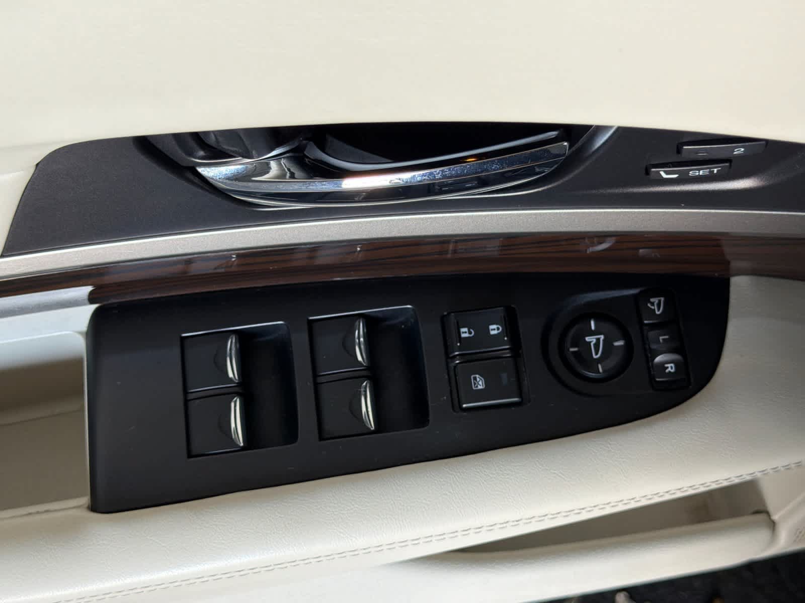 Used 2015 Acura RLX w/ Technology Package FWD image 13