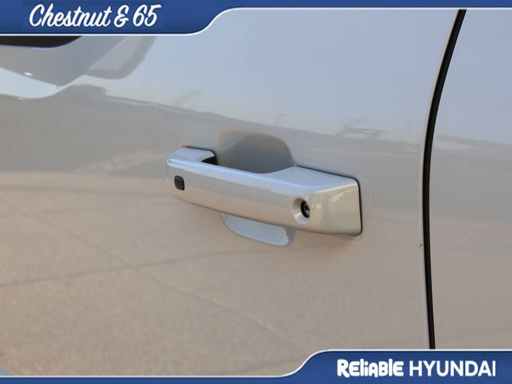 Used 2022 Ford F150 XLT w/ Equipment Group 302A High AWD/4WD image 19