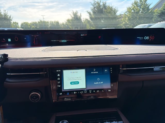 New 2026 Lincoln Navigator L Reserve AWD/4WD image 19