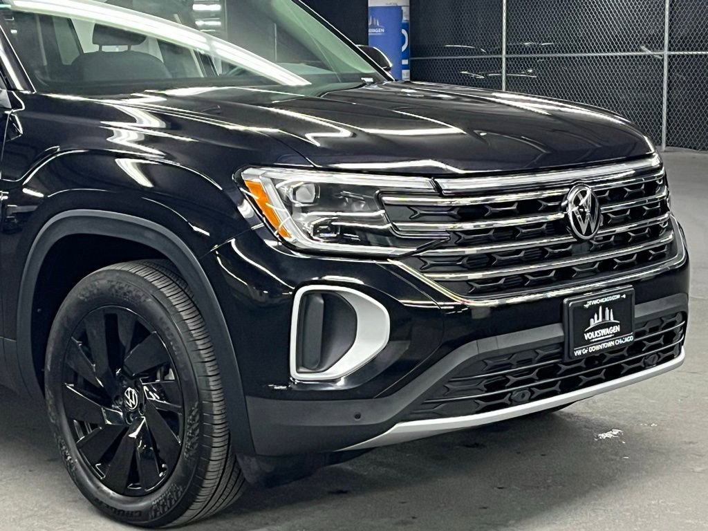 Used 2025 Volkswagen Atlas SE w/ Panoramic Sunroof Package image 43