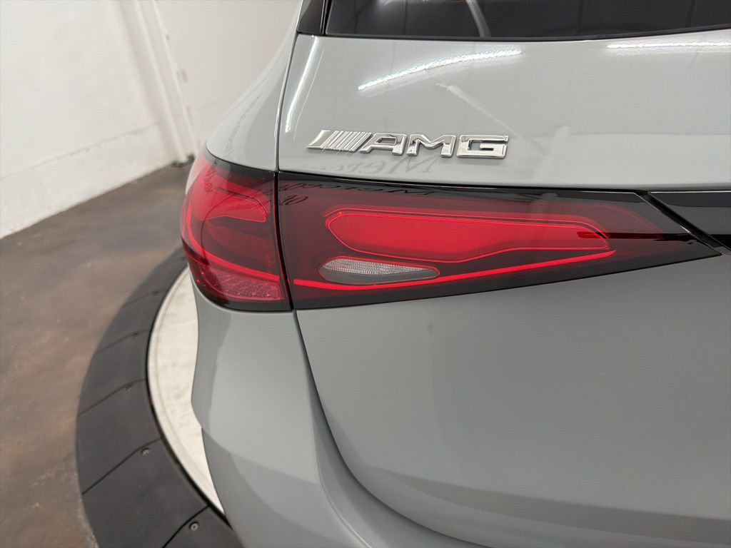 New 2026 Mercedes-Benz GLC 43 AMG 4MATIC image 11