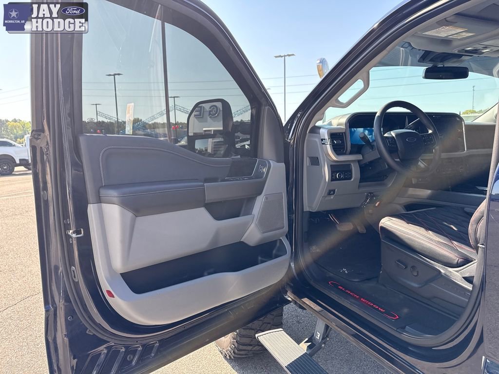 Used 2025 Ford F250 XLT w/ Black Appearance Package image 11