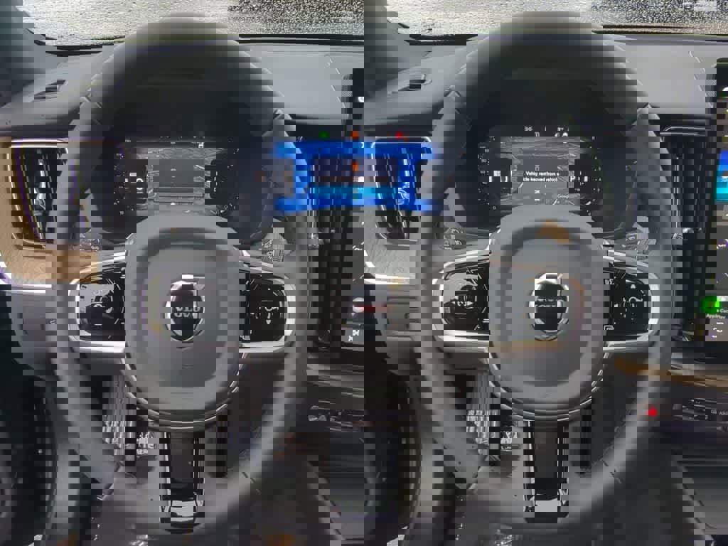 Used 2026 Volvo XC60 B5 Plus w/ Protection Package Premier image 21