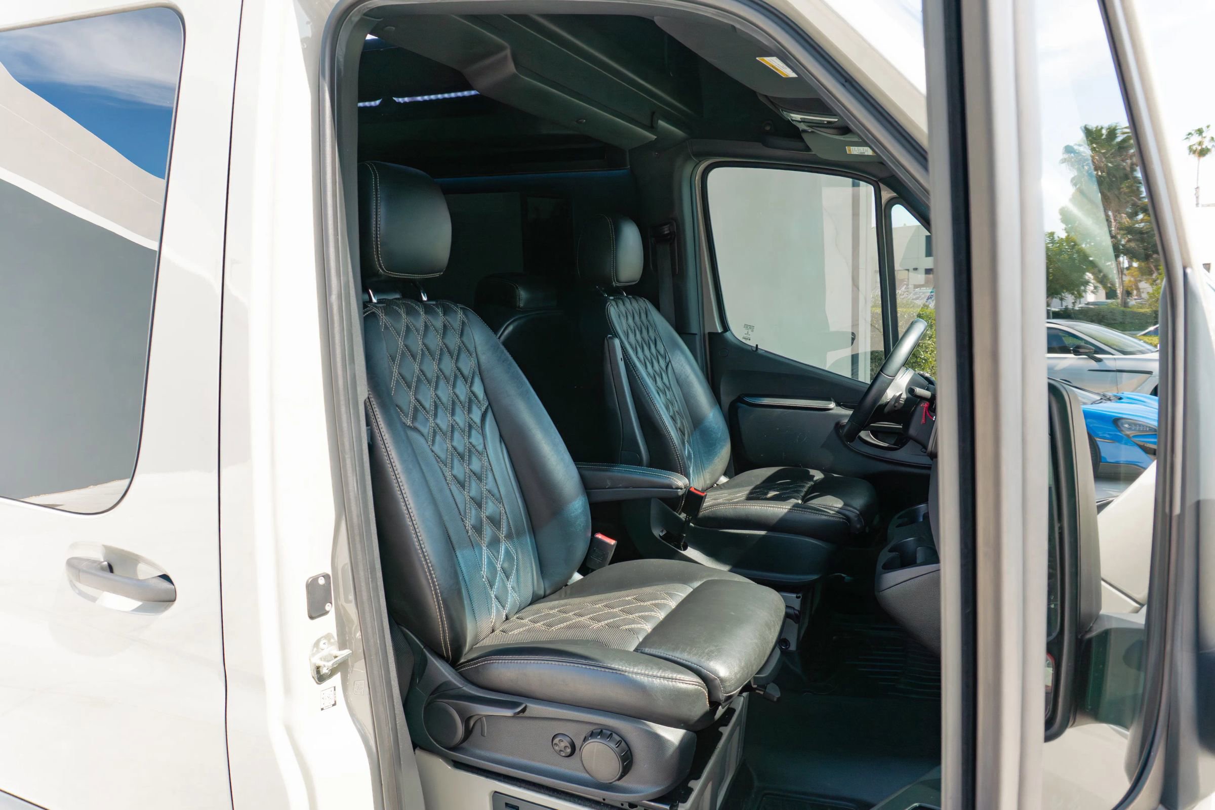 Used 2021 Mercedes-Benz Sprinter 2500 image 15