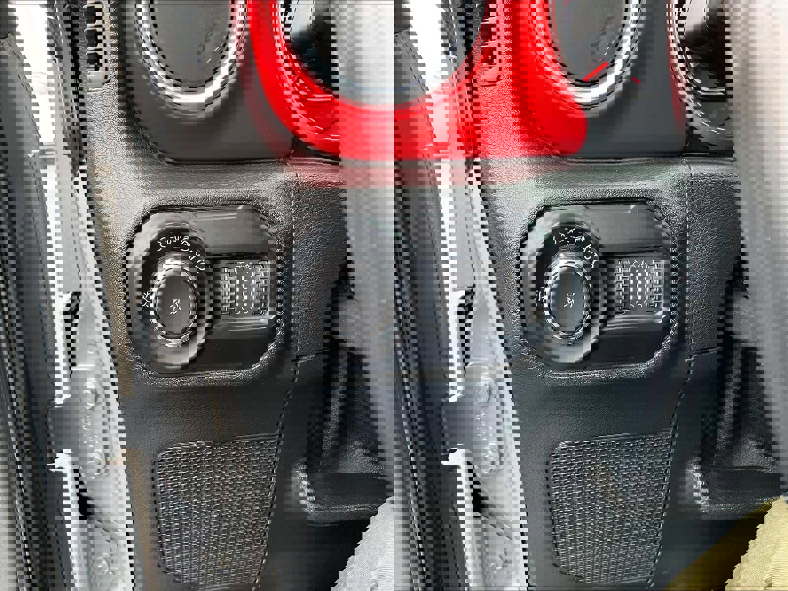 Used 2018 Jeep Wrangler Unlimited Rubicon image 36