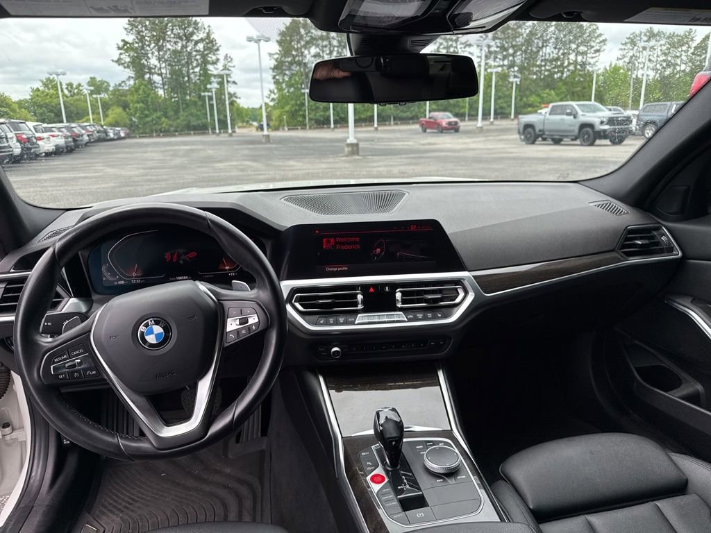 Used 2020 BMW 330i Sedan w/ Convenience Package RWD image 10