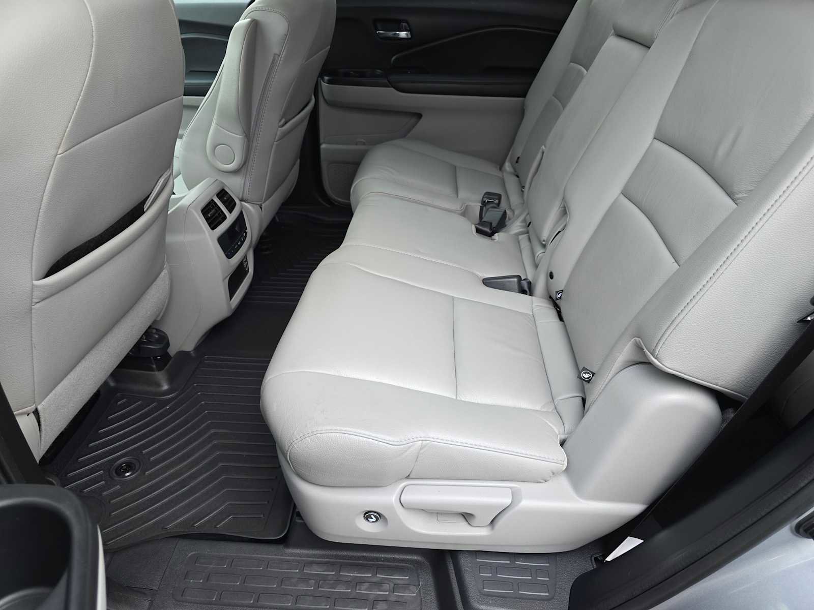 Used 2022 Honda Pilot Special Edition image 21