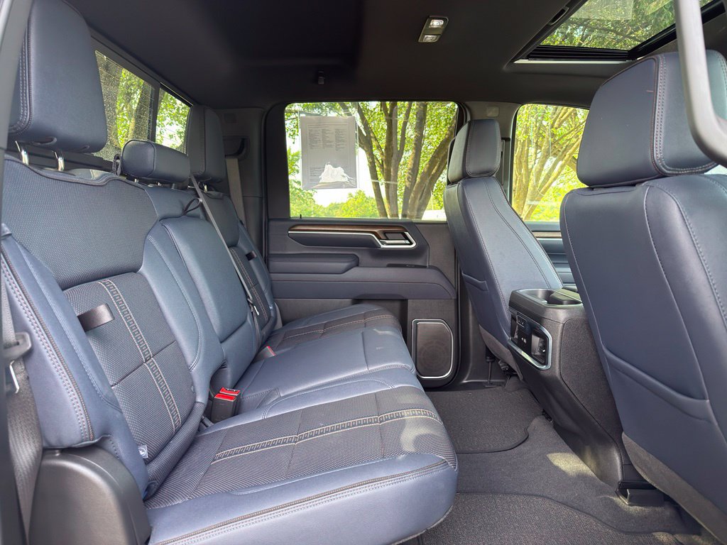 Used 2026 Chevrolet Silverado 2500 High Country w/ Technology Package AWD/4WD image 33