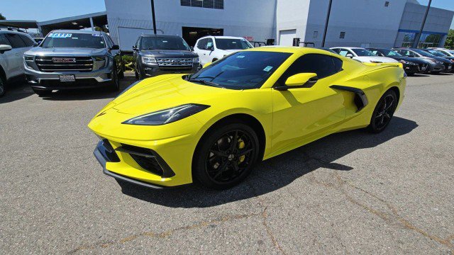 Used 2022 Chevrolet Corvette Stingray Preferred Cpe w/ Z51 Performance Package image 4