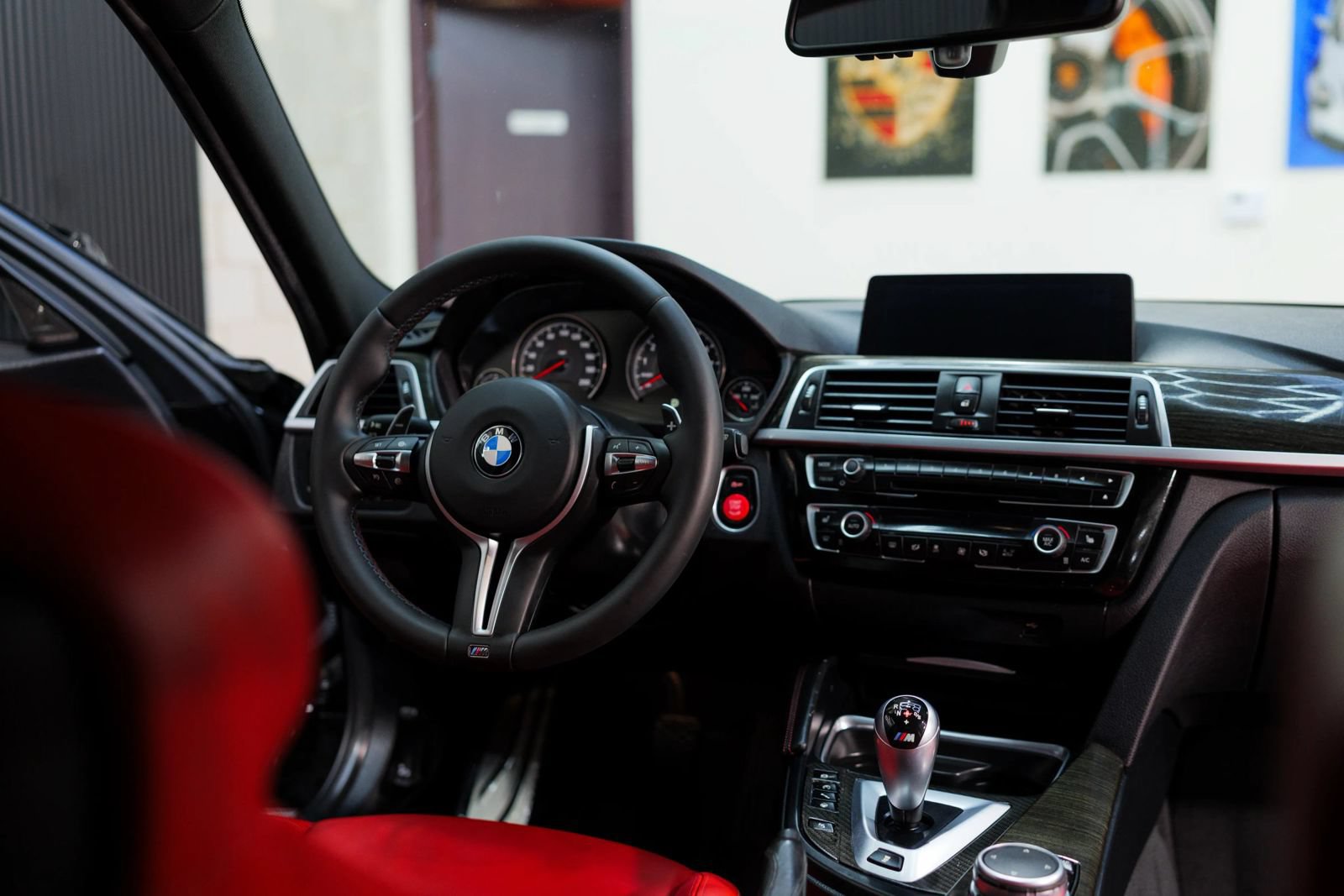 Used 2017 BMW M3 RWD image 25