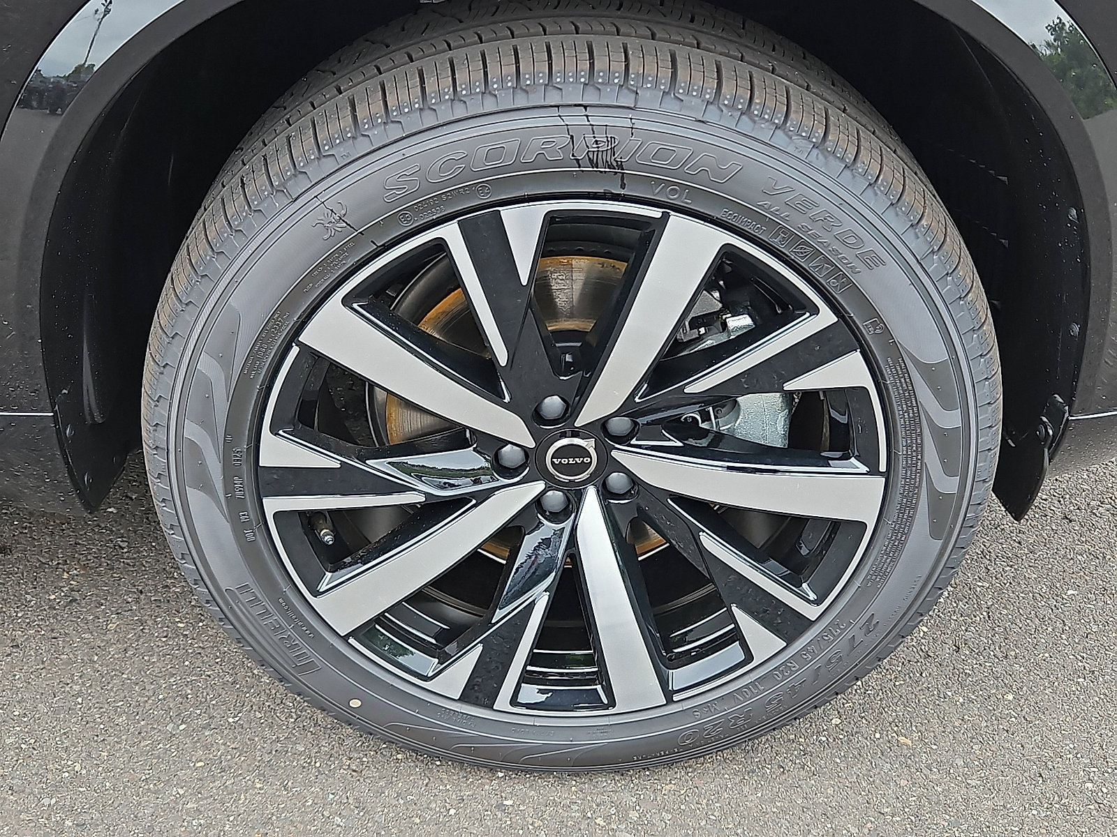 New 2026 Volvo XC90 B6 Core w/ Protection Package AWD/4WD image 8