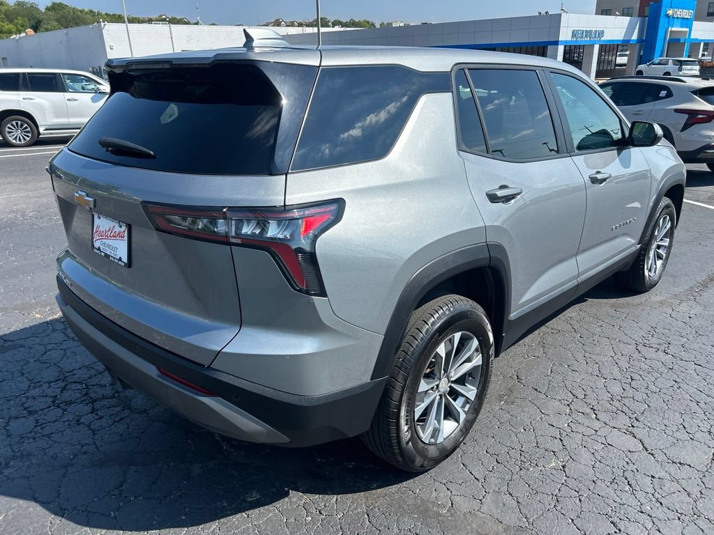 Used 2026 Chevrolet Equinox LT AWD/4WD image 5