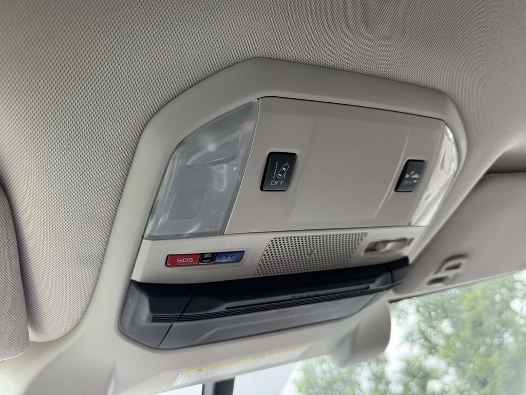 Used 2019 Subaru Ascent Premium AWD/4WD image 30