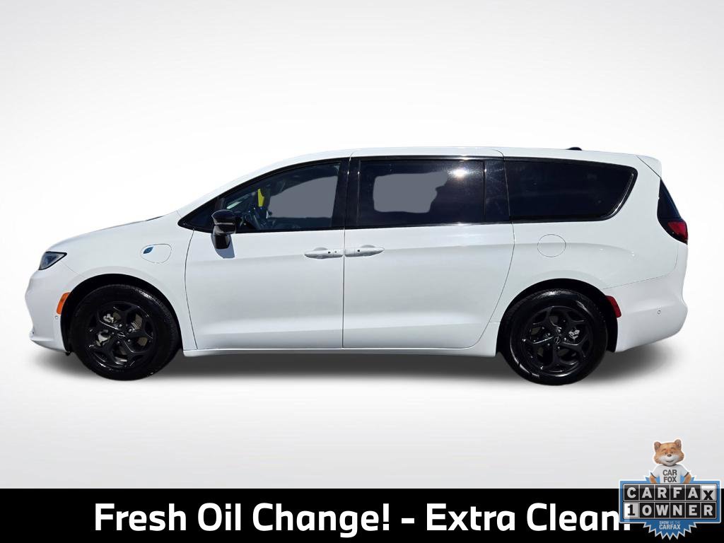 Used 2024 Chrysler Pacifica Limited FWD image 4