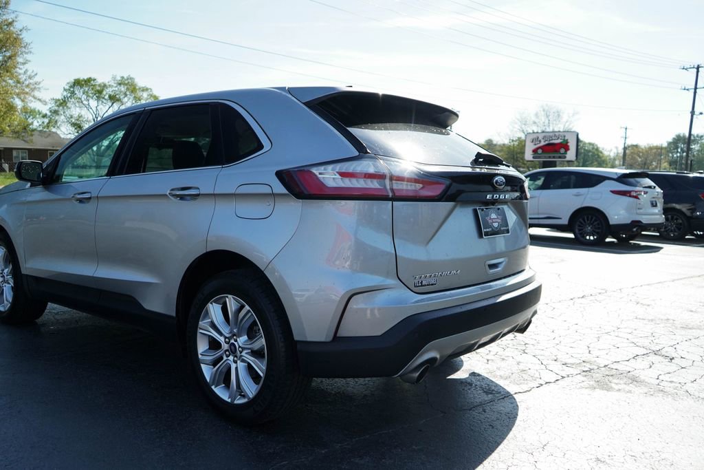 Used 2021 Ford Edge Titanium FWD image 13