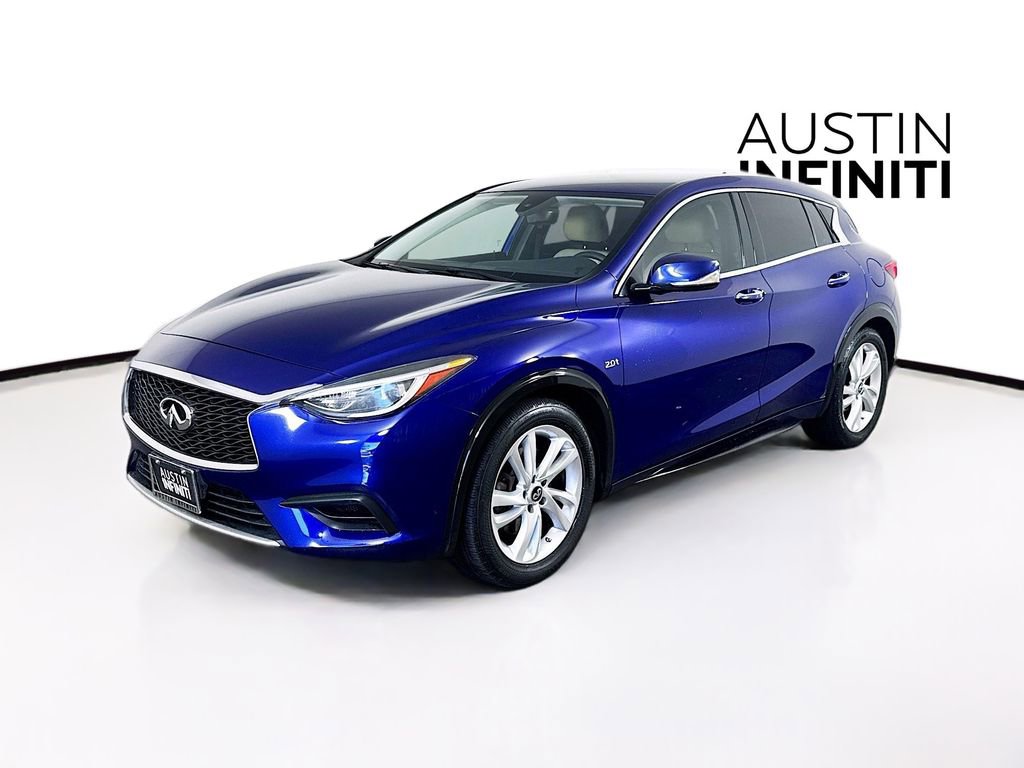Used 2017 INFINITI QX30 image 3