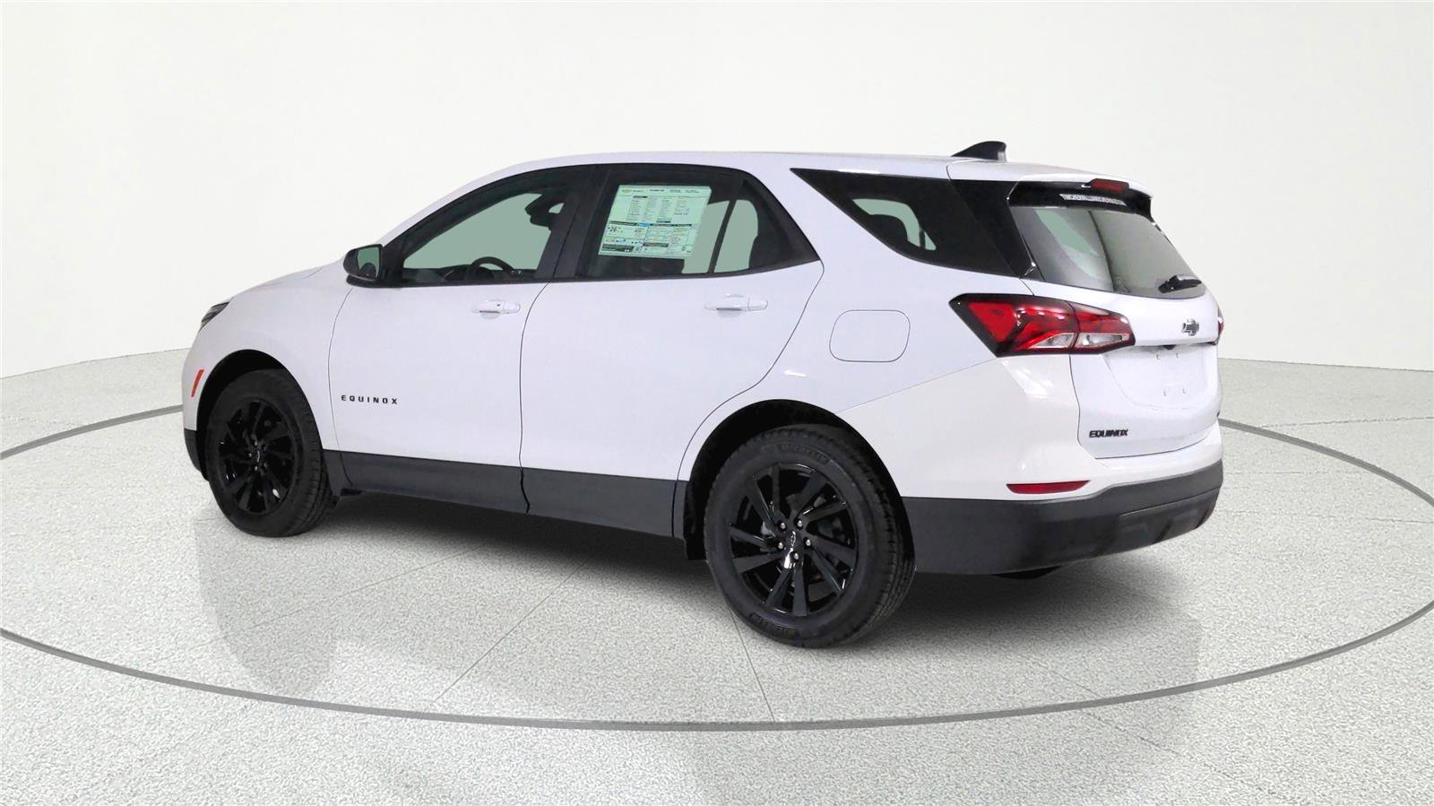 Used 2023 Chevrolet Equinox LS w/ Sport Edition AWD/4WD image 3