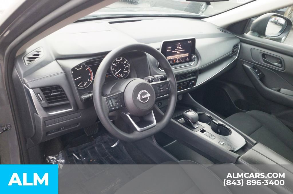 Used 2024 Nissan Rogue S image 15