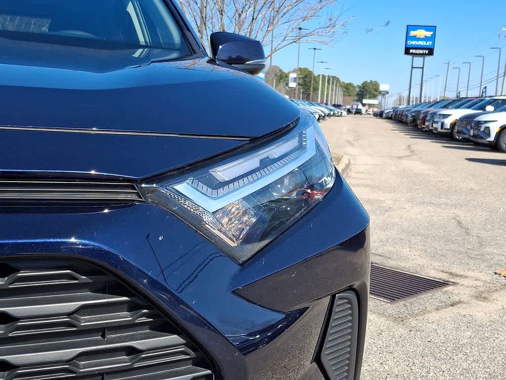 Used 2024 Toyota RAV4 XLE image 9