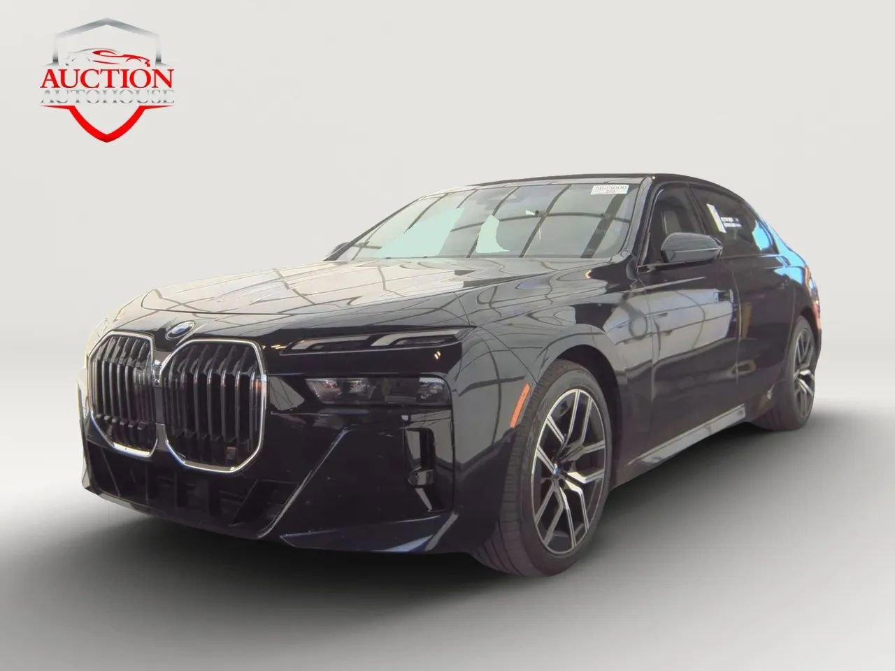 Used 2025 BMW 740i xDrive AWD/4WD image 1