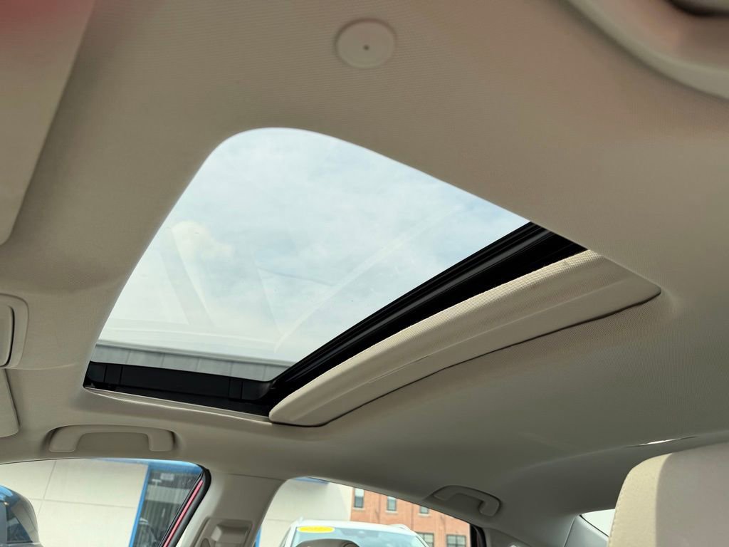 Certified 2023 Honda Accord EX image 15