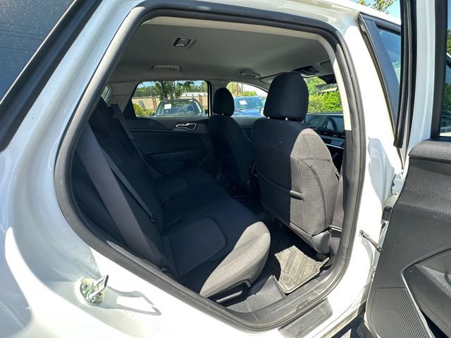 Used 2023 Kia Sportage LX AWD/4WD image 17