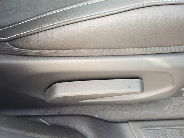 New 2025 Jeep Grand Cherokee Altitude image 14