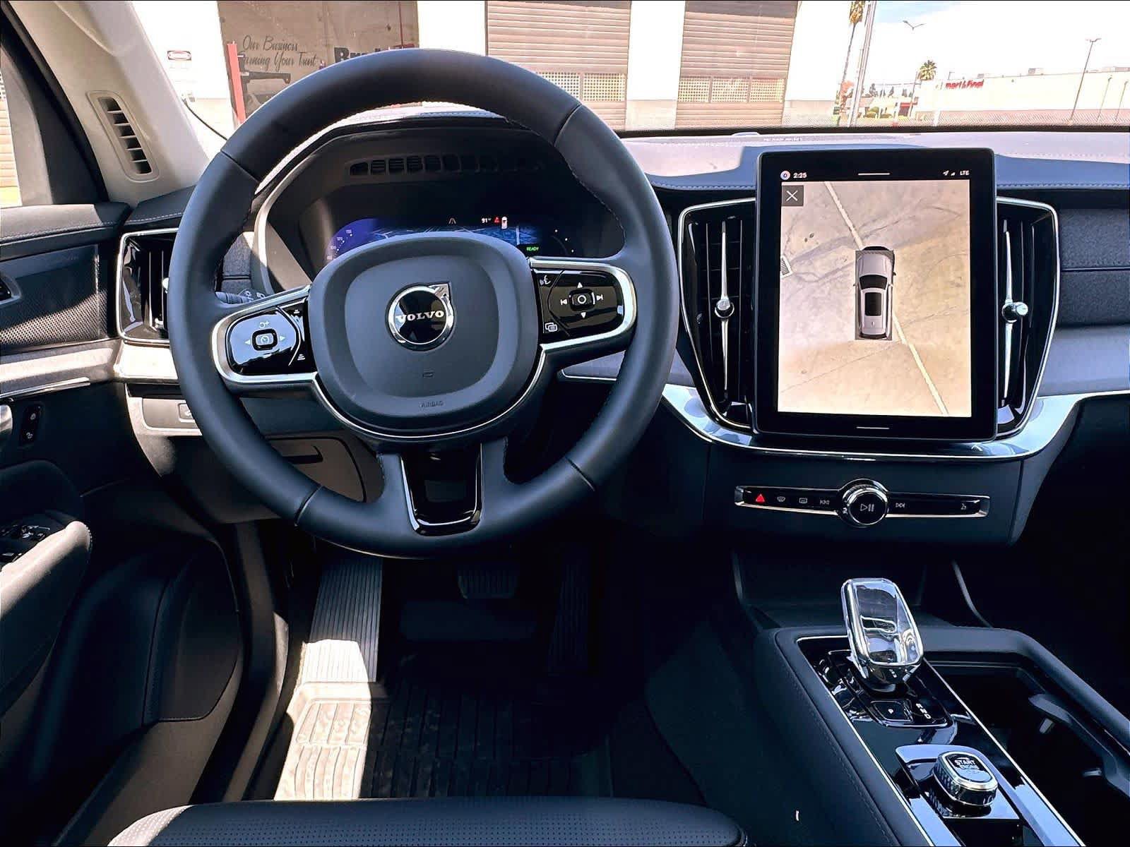 New 2026 Volvo XC90 T8 Ultra w/ Protection Package AWD/4WD image 15