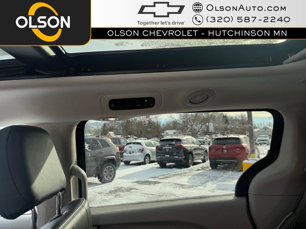 Used 2023 Chrysler Pacifica Limited image 15