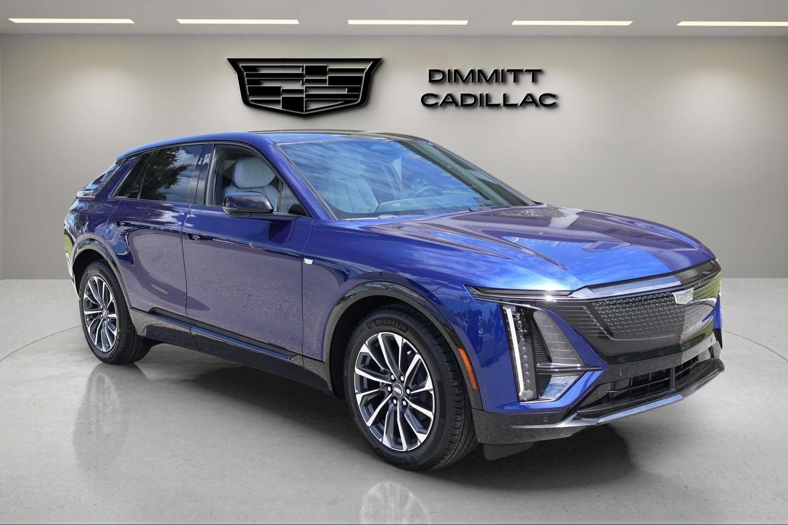 New 2026 Cadillac Lyriq Sport RWD image 3