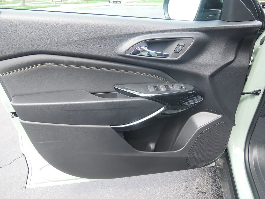 New 2026 Chevrolet Trax ACTIV w/ Driver Confidence Package FWD image 25