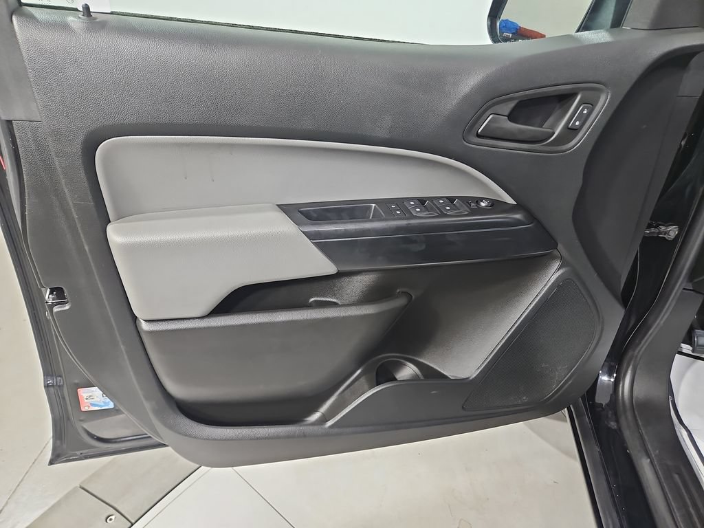 Used 2022 Chevrolet Colorado W/T w/ Custom Special Edition AWD/4WD image 11