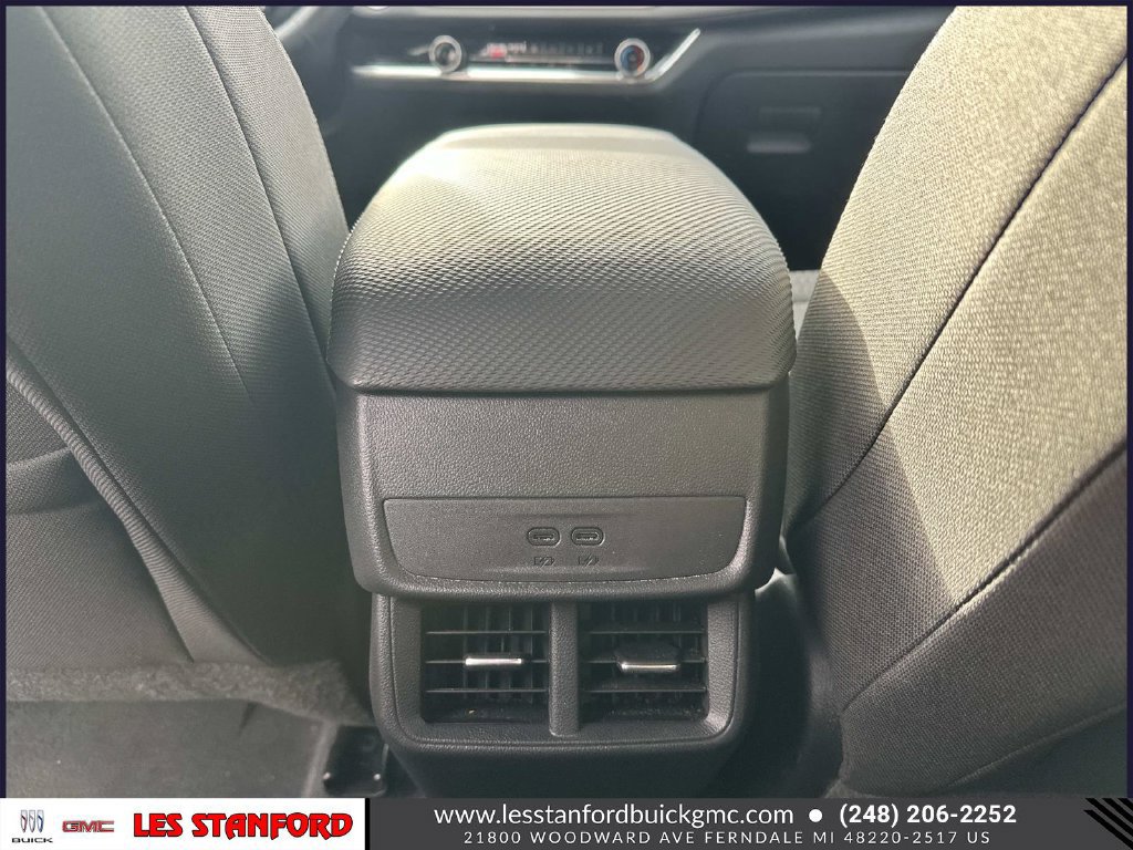 Used 2026 Chevrolet Equinox LT FWD image 15
