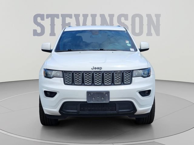 Used 2018 Jeep Grand Cherokee Altitude AWD/4WD image 5