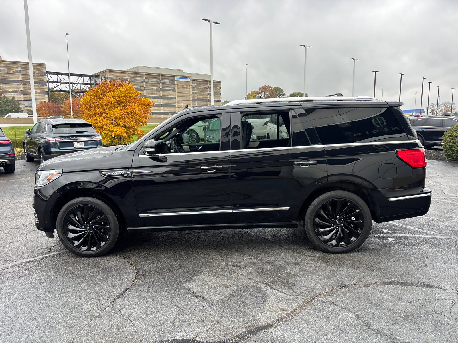 Used 2020 Lincoln Navigator Reserve w/ Equipment Group 208A Reserve image 4