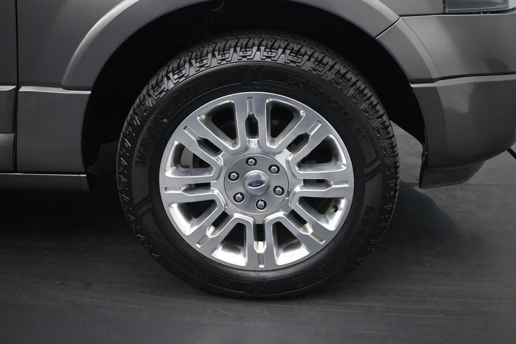 Used 2014 Ford Expedition EL Limited w/ Equipment Group 301A RWD image 25