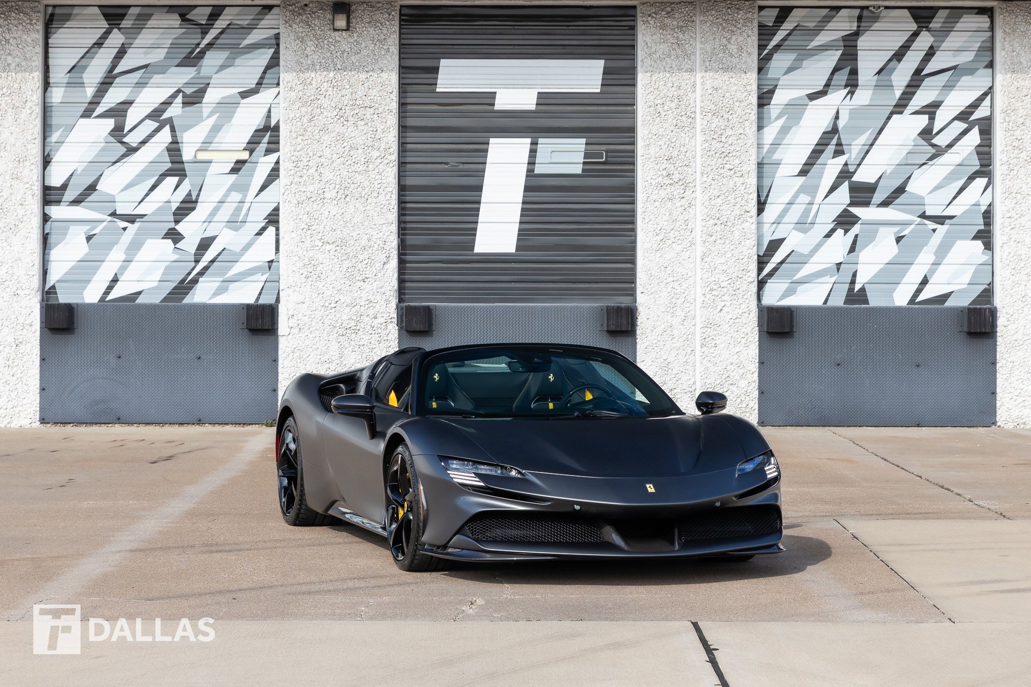 Used 2025 Ferrari SF90 Spider Spider image 1