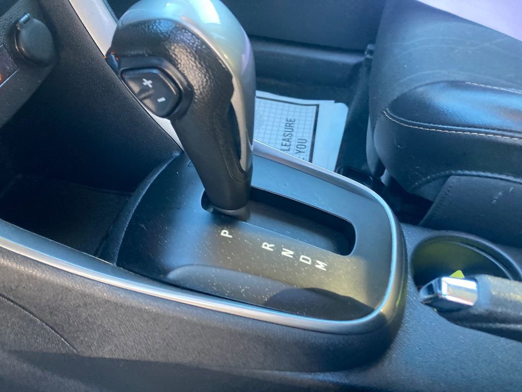 Used 2020 Chevrolet Trax LT w/ LT Convenience Package image 31